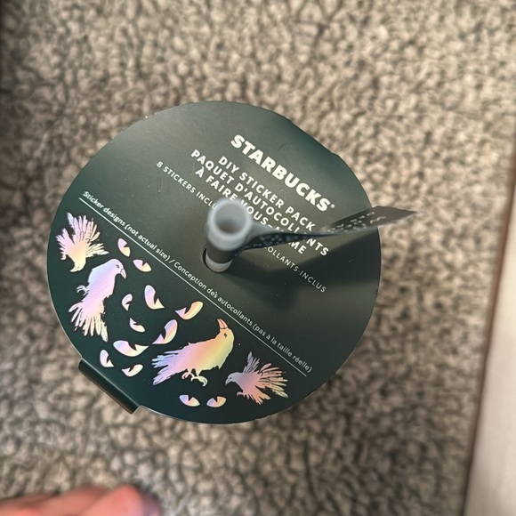 Grande Glow In The Dark Holloween Tumbler - Picture 2 of 3